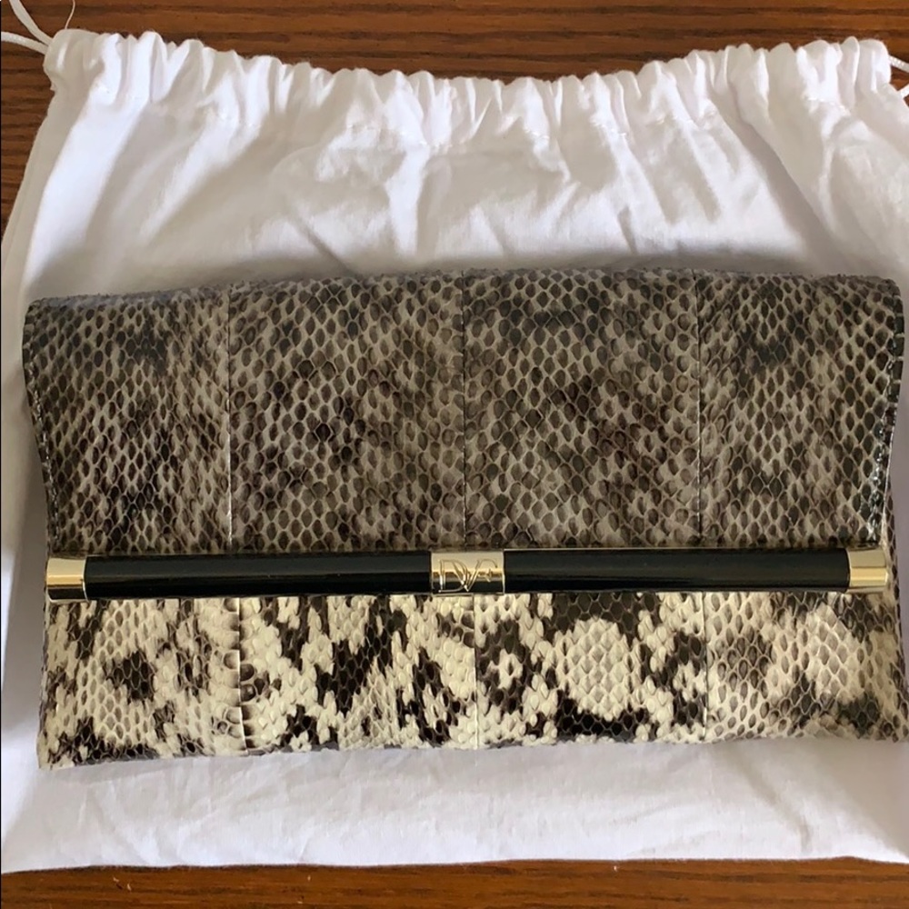 Diane Von Furstenberg DVF clutch